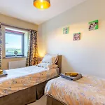 2 Bed In Isel Oc-o32077 בית נופש *