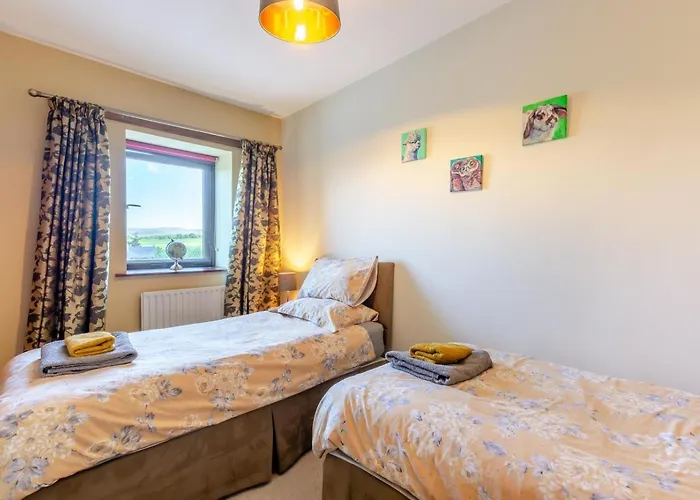 2 Bed In Isel Oc-o32077 Holiday home *